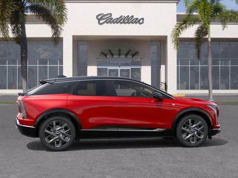 New 2026 Cadillac Optiq Luxury 1 image 5
