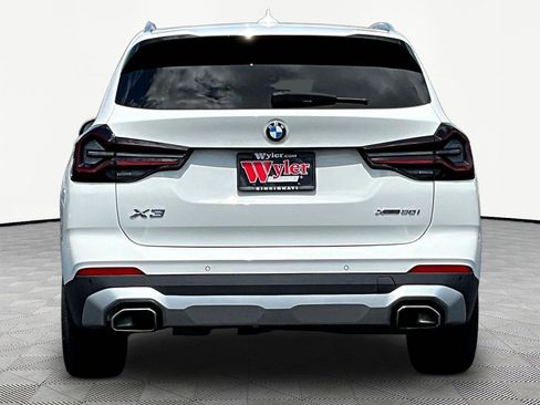 Used 2024 BMW X3 xDrive30i w/ Premium Package AWD/4WD image 5