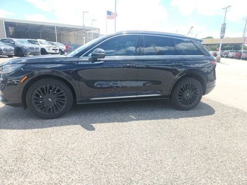 Used 2022 Lincoln Corsair Reserve w/ Equipment Group 201A FWD image 4