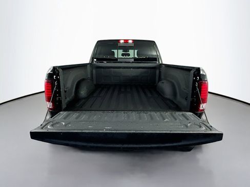 Used 2018 RAM 2500 Laramie w/ Sport Appearance Group AWD/4WD image 30