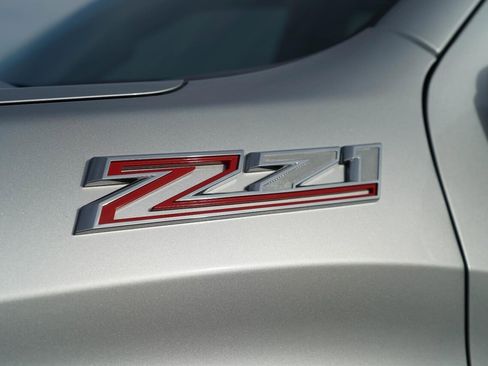 Used 2021 Chevrolet Silverado 1500 LT Trail Boss w/ Convenience Package II image 4