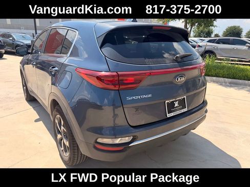 Used 2021 Kia Sportage LX w/ LX Fwd Popular Package image 2