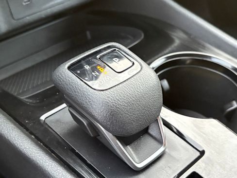 Certified 2023 Nissan Rogue SV image 24