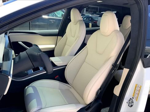 Used 2022 Tesla Model X Plaid AWD/4WD image 11