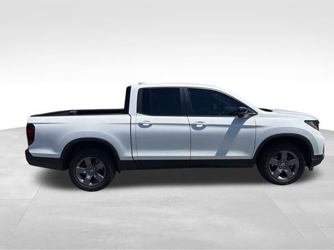 Used 2024 Honda Ridgeline TrailSport image 5