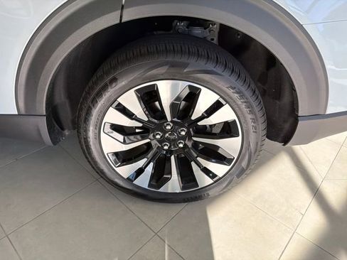 Used 2025 Ford Explorer Platinum w/ LUX Leather Package image 31