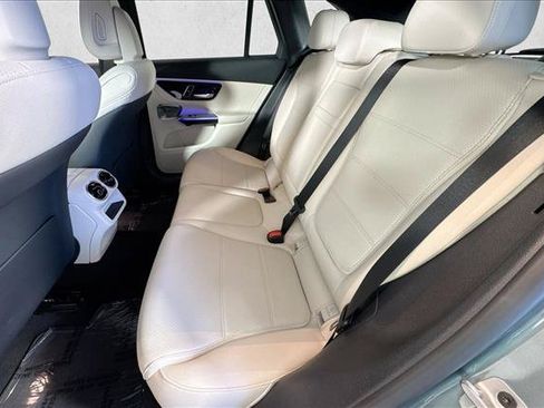 Used 2025 Mercedes-Benz GLC 350e 4MATIC image 22