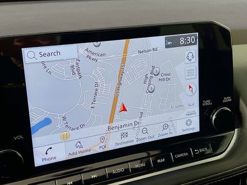 Used 2023 Nissan Rogue SL w/ SL Premium Package image 12