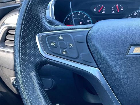 Used 2019 Chevrolet Equinox LS w/ LS Convenience Package FWD image 18