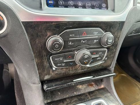 Used 2018 Chrysler 300 Limited w/ Safetytec Plus Group AWD/4WD image 8