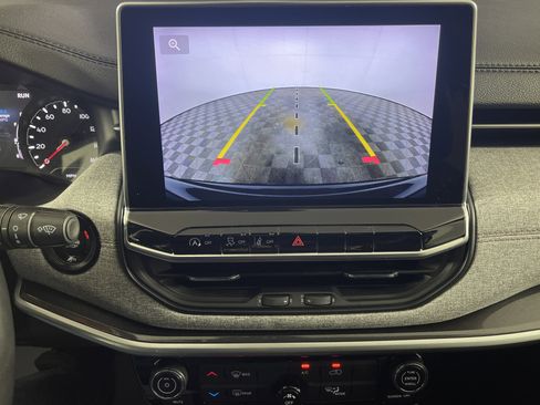 Used 2022 Jeep Compass Latitude image 22