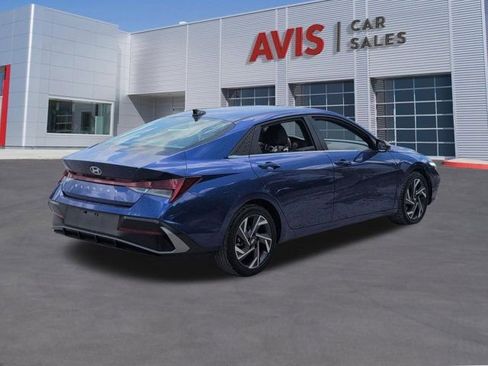 Used 2025 Hyundai Elantra SEL FWD image 6