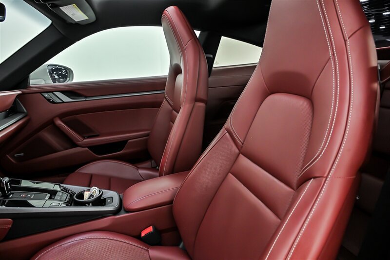 Used 2020 Porsche 911 Carrera S RWD image 17