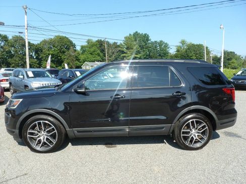 Used 2019 Ford Explorer Sport w/ Equipment Group 401A AWD/4WD image 12
