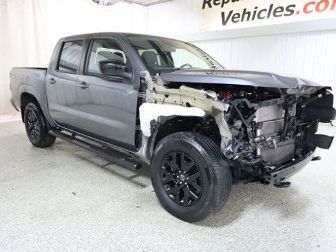 Used 2023 Nissan Frontier SV w/ Midnight Edition Package image 5