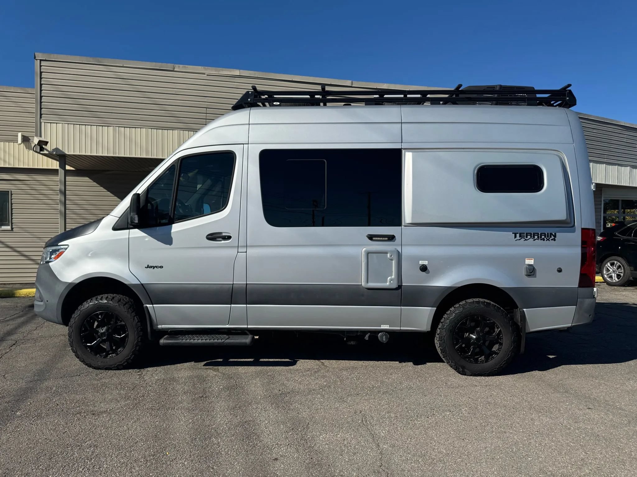 Used 2022 Mercedes-Benz Sprinter 2500 image 10