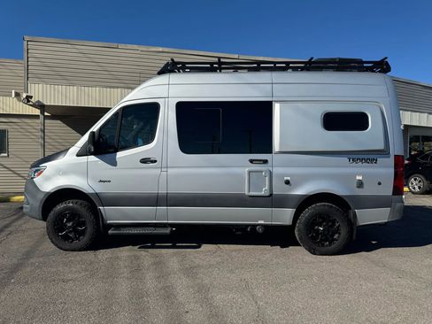 Used 2022 Mercedes-Benz Sprinter 2500 image 10