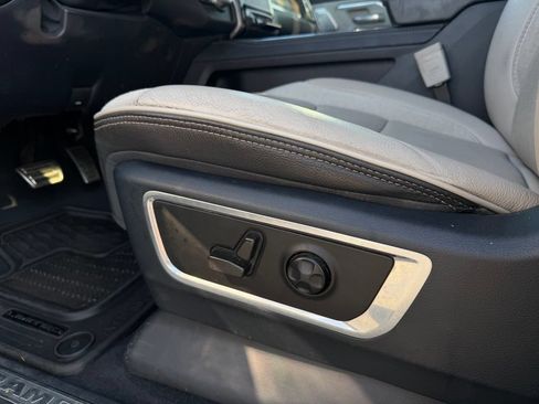 Used 2022 RAM 1500 Limited AWD/4WD image 14