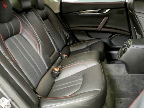 Used 2017 Maserati Quattroporte S GranSport image 25