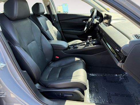 Used 2024 Honda Accord Touring image 19