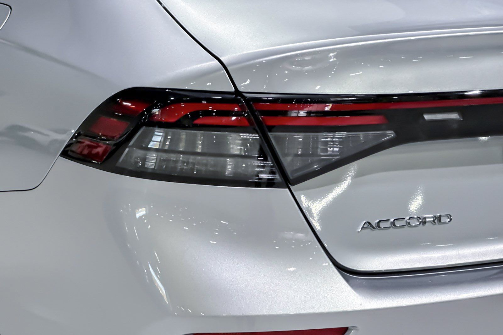 Used 2025 Honda Accord SE image 27