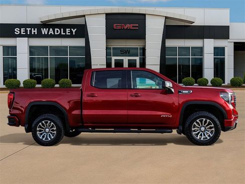 Used 2023 GMC Sierra 1500 AT4 w/ AT4 Preferred Package image 8