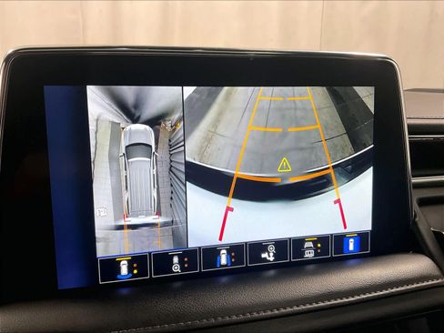 Used 2023 Chevrolet Tahoe Z71 w/ Luxury Package image 20