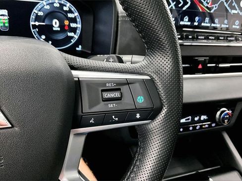 Used 2024 Mitsubishi Outlander Ralliart image 25