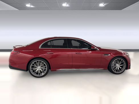 Certified 2025 Mercedes-Benz E 53 AMG e 4MATIC Sedan image 8