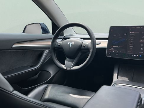 Used 2023 Tesla Model 3 Long Range AWD/4WD image 24