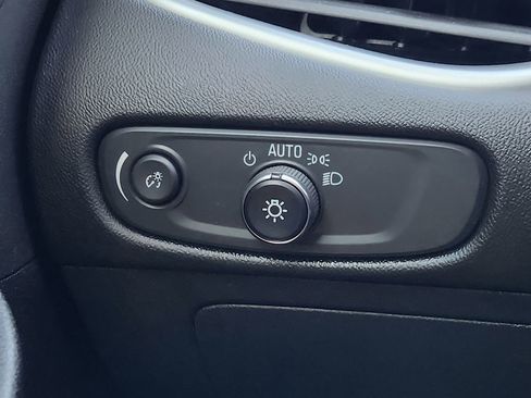 Used 2024 Chevrolet Malibu LT image 24