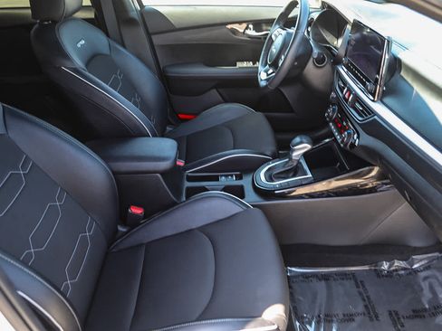 Used 2023 Kia Forte GT-Line w/ GT-Line Technology Package FWD image 16