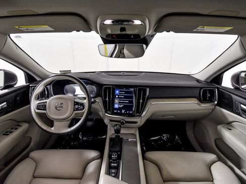Used 2019 Volvo S60 T5 Inscription FWD image 3