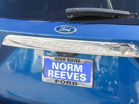 Used 2020 Ford Explorer XLT w/ Equipment Group 202A image 12