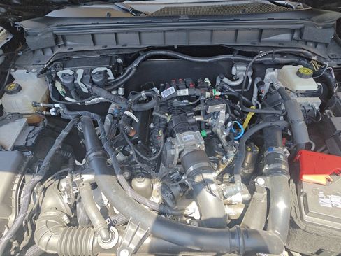 Used 2022 Ford Bronco Wildtrak AWD/4WD image 9