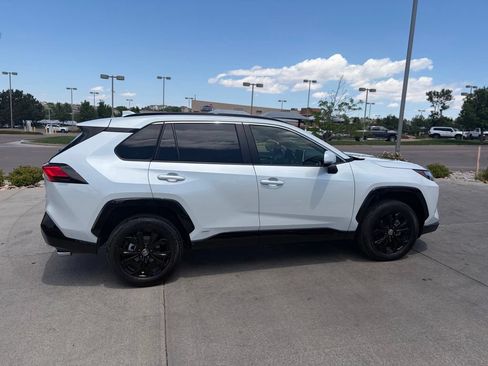 Used 2025 Toyota RAV4 SE w/ Convenience Package AWD/4WD image 10