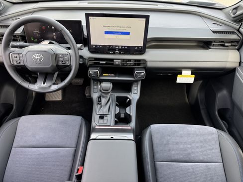 New 2026 Toyota RAV4 XSE AWD/4WD image 4