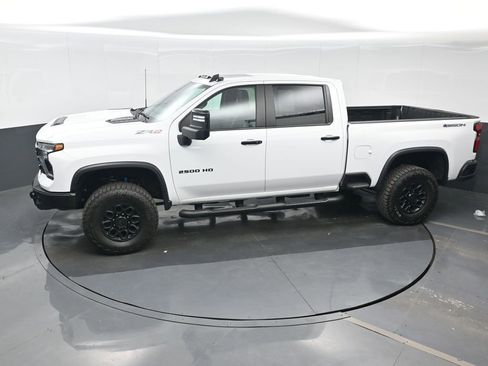 Used 2024 Chevrolet Silverado 2500 ZR2 w/ ZR2 Bison Edition AWD/4WD image 26