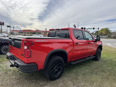 Used 2024 Chevrolet Silverado 1500 ZR2 w/ ZR2 Bison Edition image 3