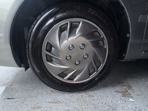 Used 2004 Toyota Corolla LE image 19