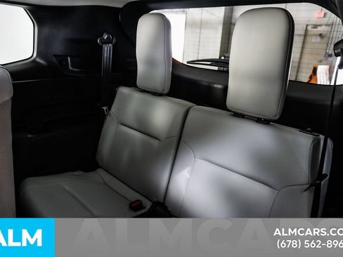 Used 2025 Mitsubishi Outlander SE FWD image 19