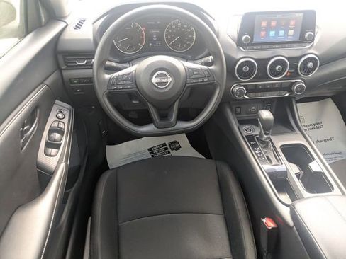 Used 2025 Nissan Sentra S image 27