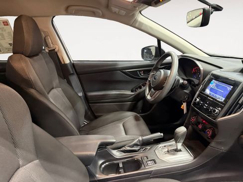 Used 2018 Subaru Impreza 2.0i Premium image 16