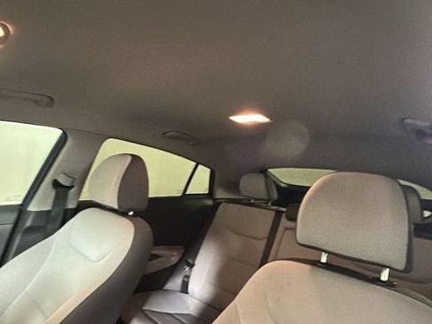 Used 2022 Hyundai Ioniq SEL FWD image 12
