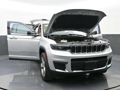 Used 2022 Jeep Grand Cherokee L Limited image 57