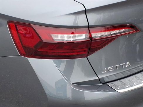 Used 2023 Volkswagen Jetta Sport FWD image 9