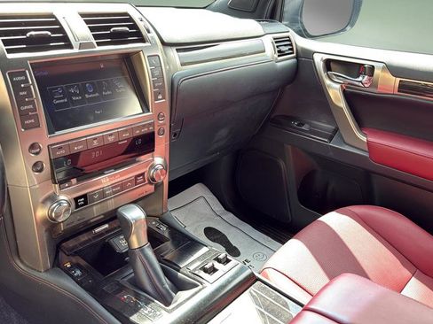 Used 2021 Lexus GX 460 Premium w/ Premium Package AWD/4WD image 25