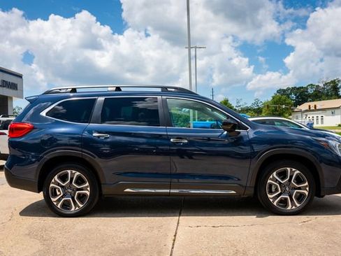 Certified 2025 Subaru Ascent Touring w/ Popular Package #2 AWD/4WD image 19