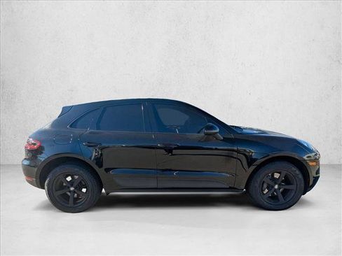 Used 2018 Porsche Macan image 4