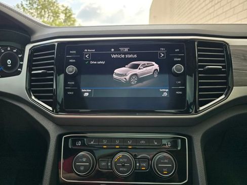 Used 2022 Volkswagen Atlas Cross Sport SE w/ Panoramic Sunroof Package AWD/4WD image 41